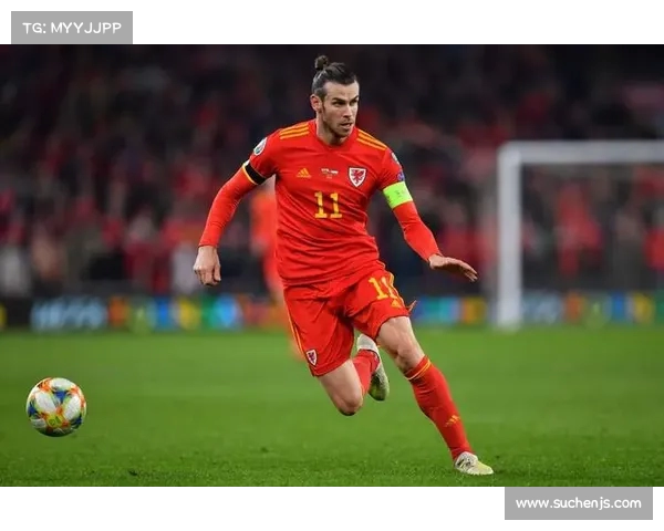 足球转会市场激烈竞争各大俱乐部如何抢占先机提升实力 足球转会市场激烈竞争各大俱乐部如何抢占先机提升实力